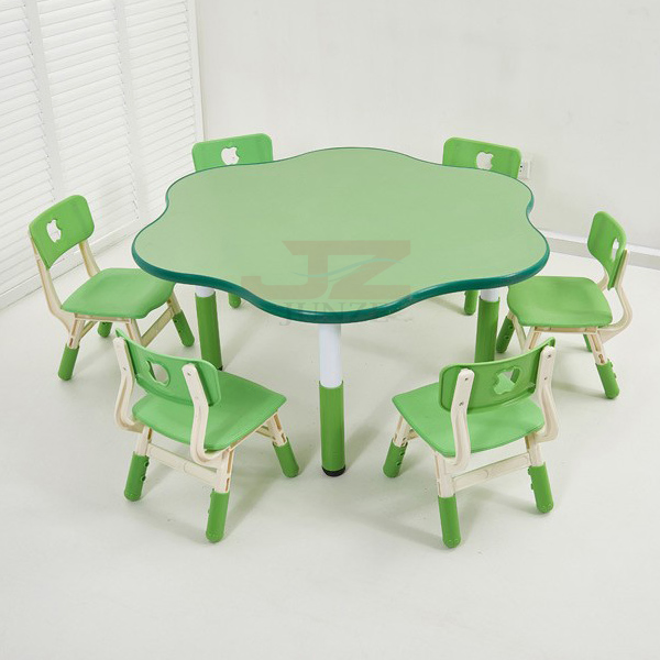 China Nursery Furniture Children Table and Chair Kids Desk and Chair Set