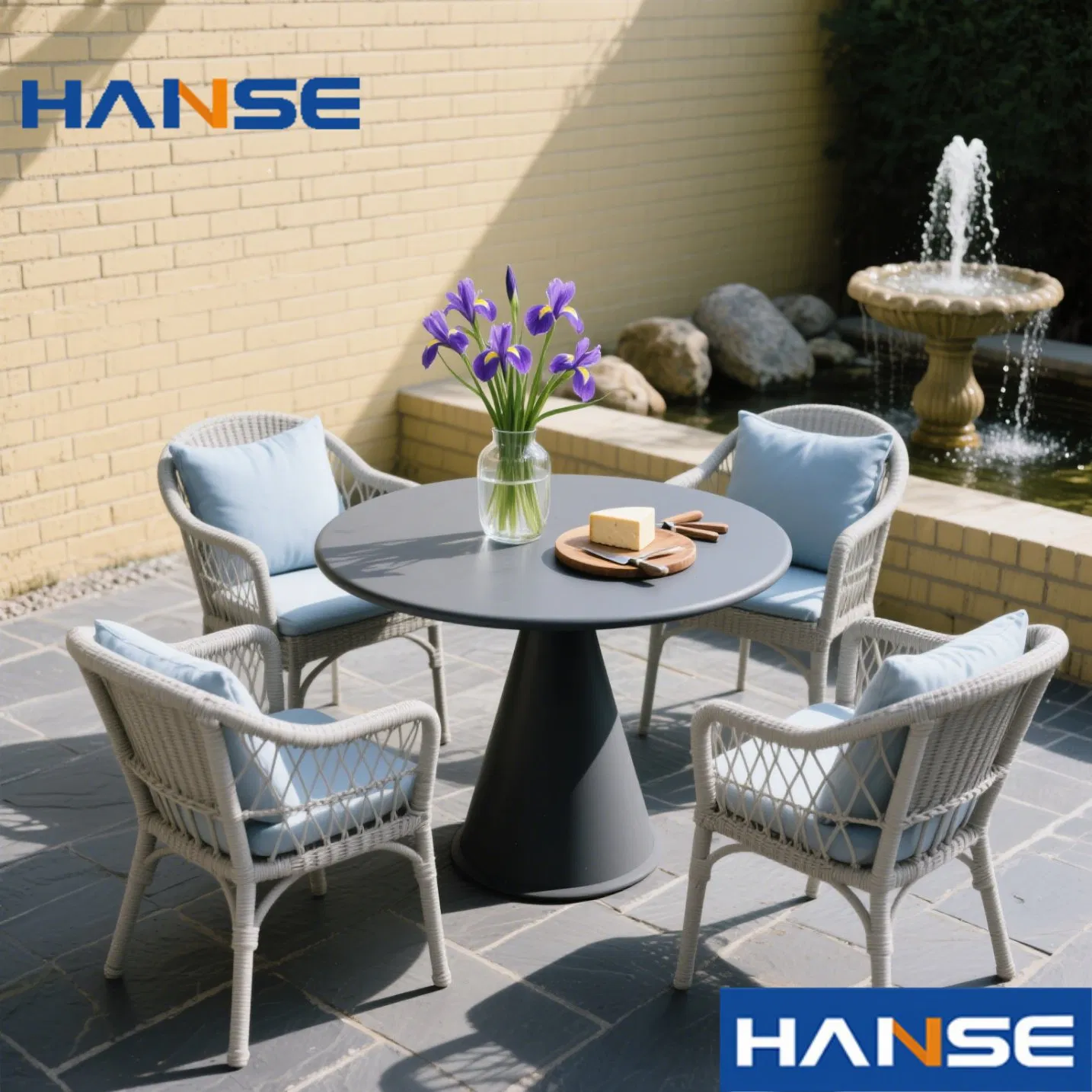 Dubai Nordic Restaurant Cafe Furniture Luxury Aluminum Outdoor Dining Set Furniture