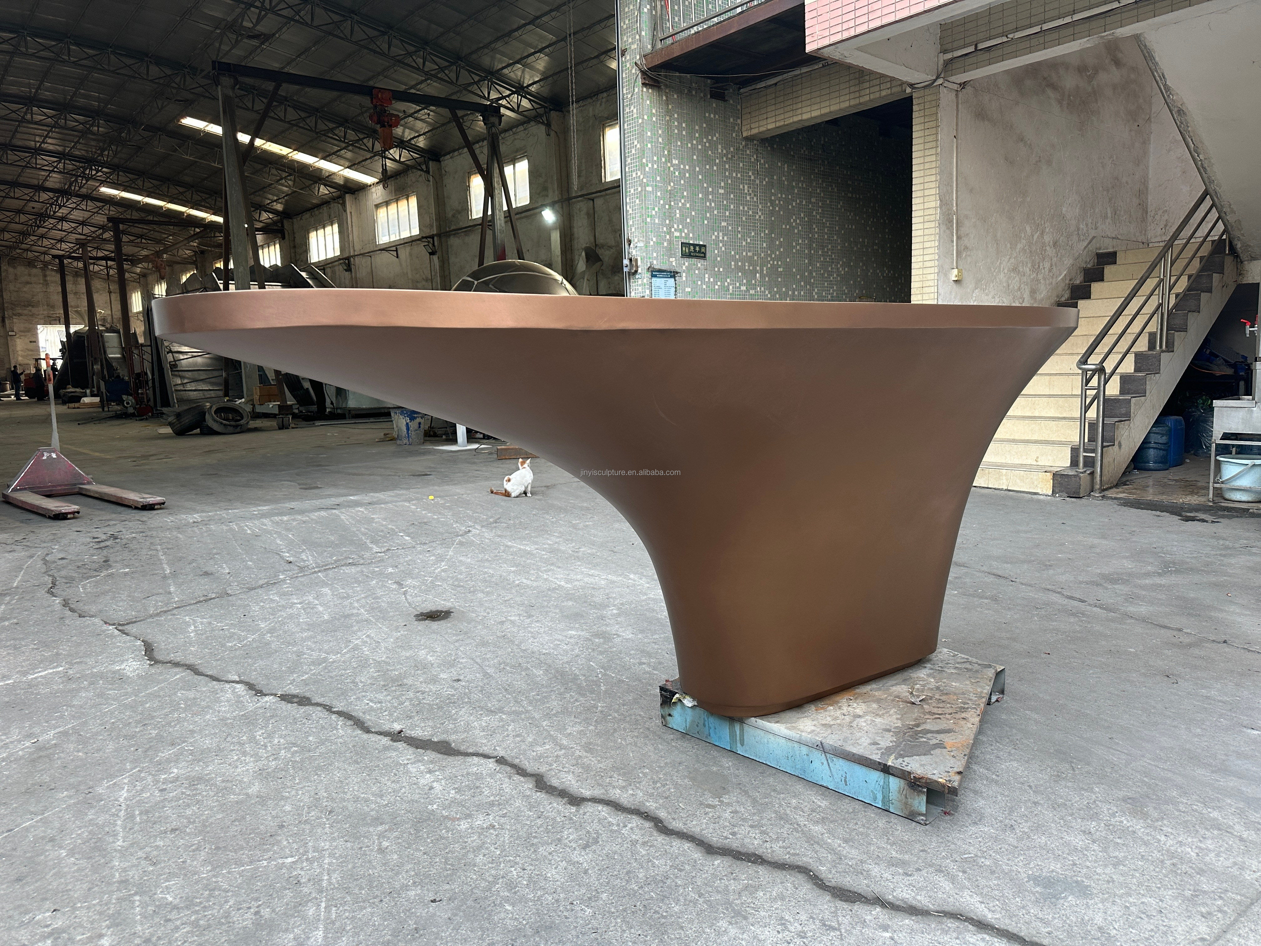 Custom Sculptural Stainless Steel Bar Counter 304/316 Bronze Finish For Hotel Bar