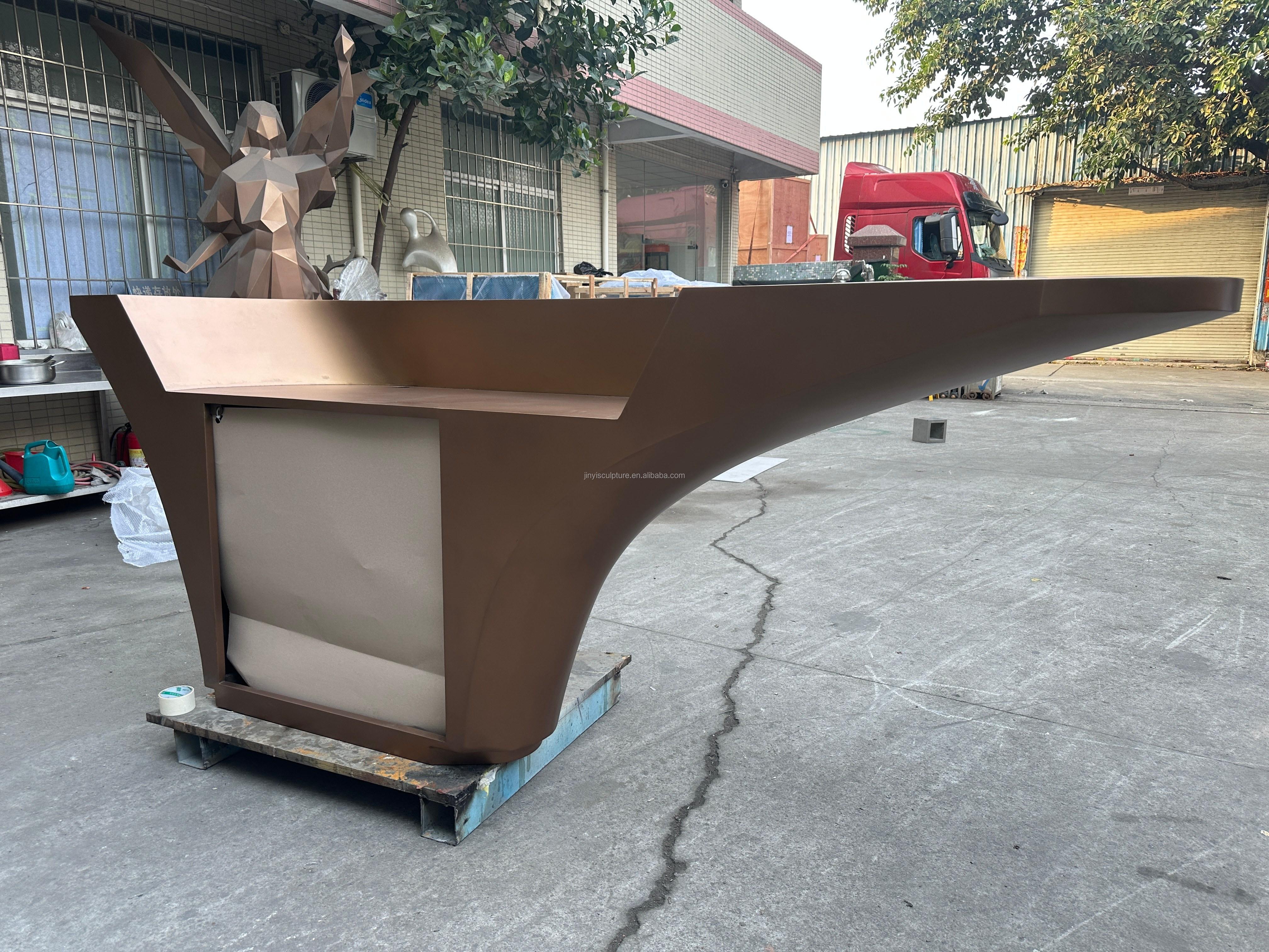 Custom Sculptural Stainless Steel Bar Counter 304/316 Bronze Finish For Hotel Bar
