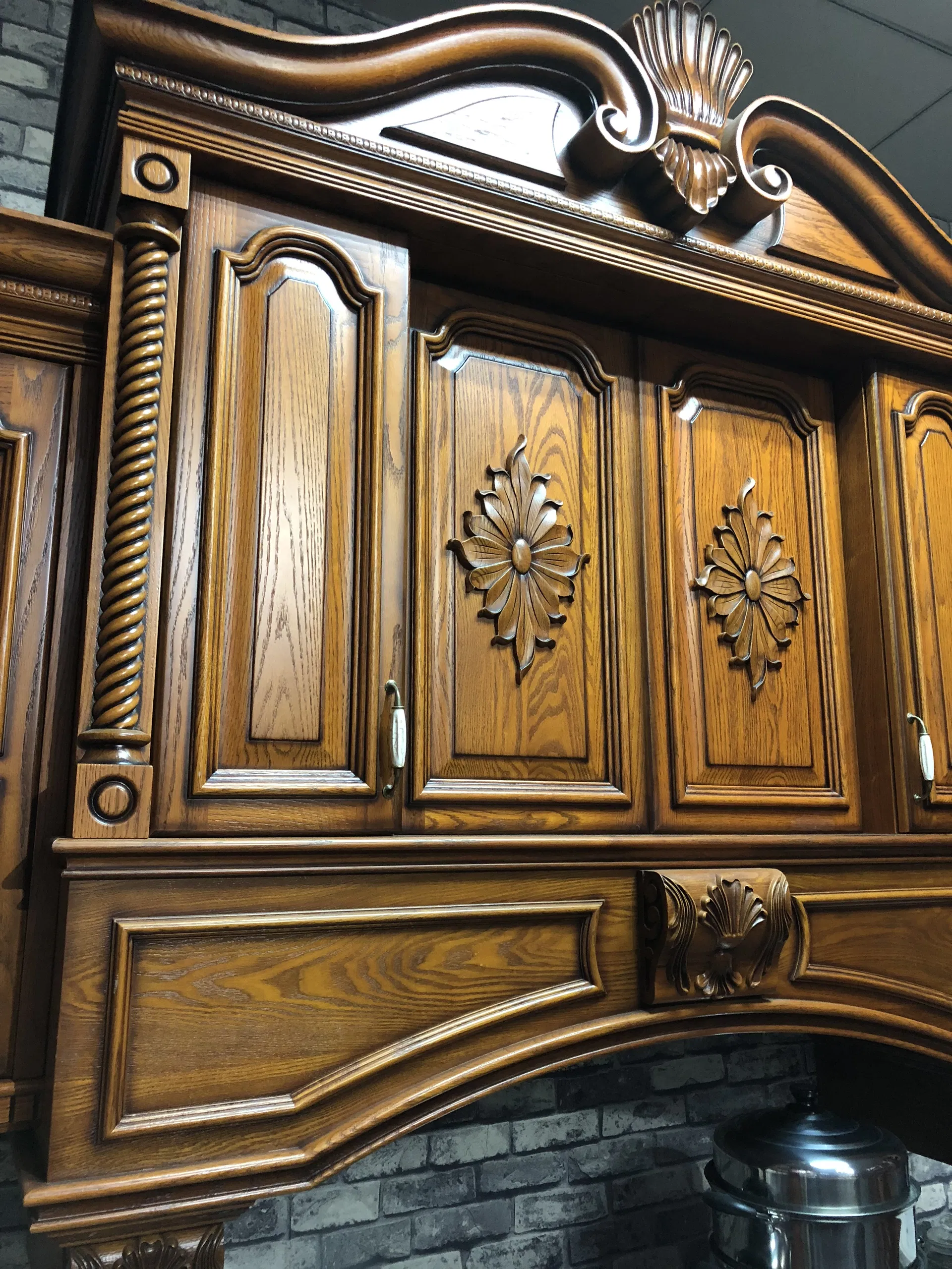 Kitchen Detail 6