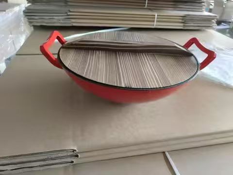 Cast iron enamel wok display 6