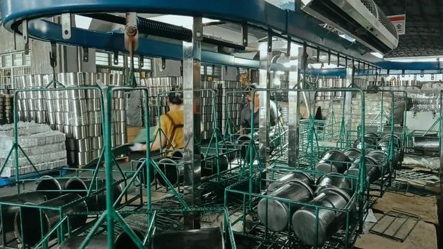 Flair Kitchen non-stick cookware production line