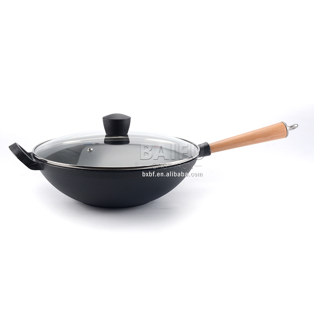 Cast Iron Wok Pan Detail 1
