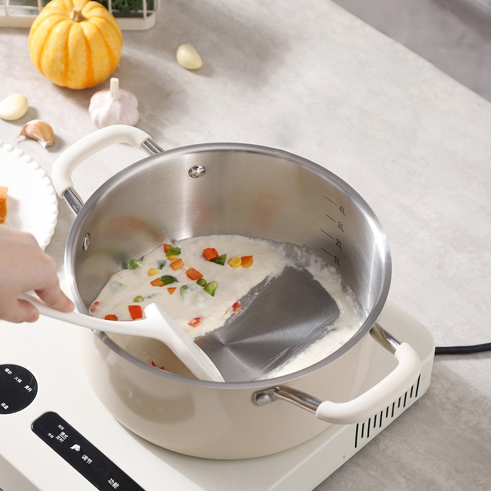 Classic Design Stainless Steel 22cm Stockpot Cookware Set Glass Lid Silicone Long Handle Dishwasher Safe for Home Kitchen