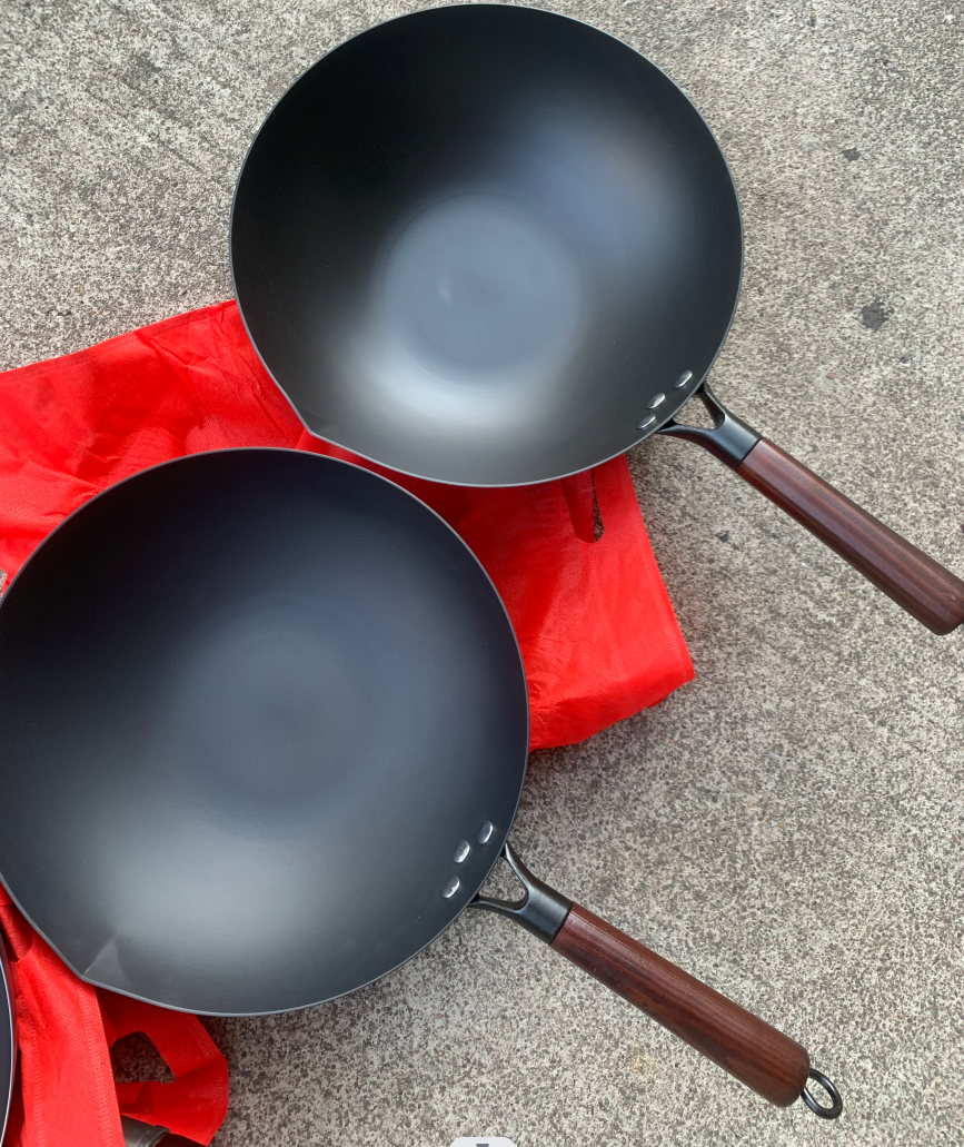 Traditional Chinese Stir-Fry Wok Pan Japan Style Seasoned Carbon Steel with Removable Handle
