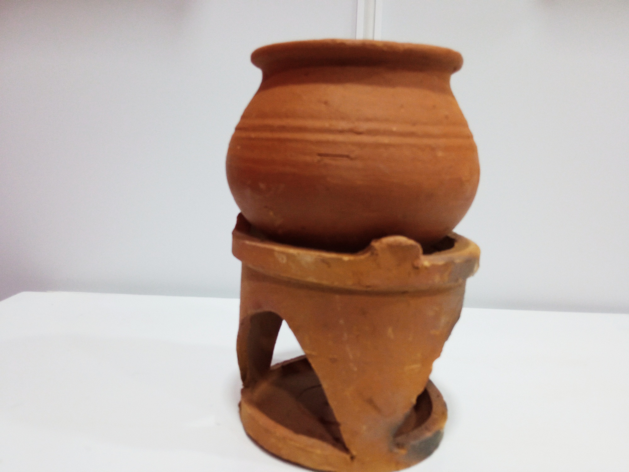 Clay Cooking Pots - Conventional Cooking Clay Pots at Cheap Rate - Can Use for Stock Foods