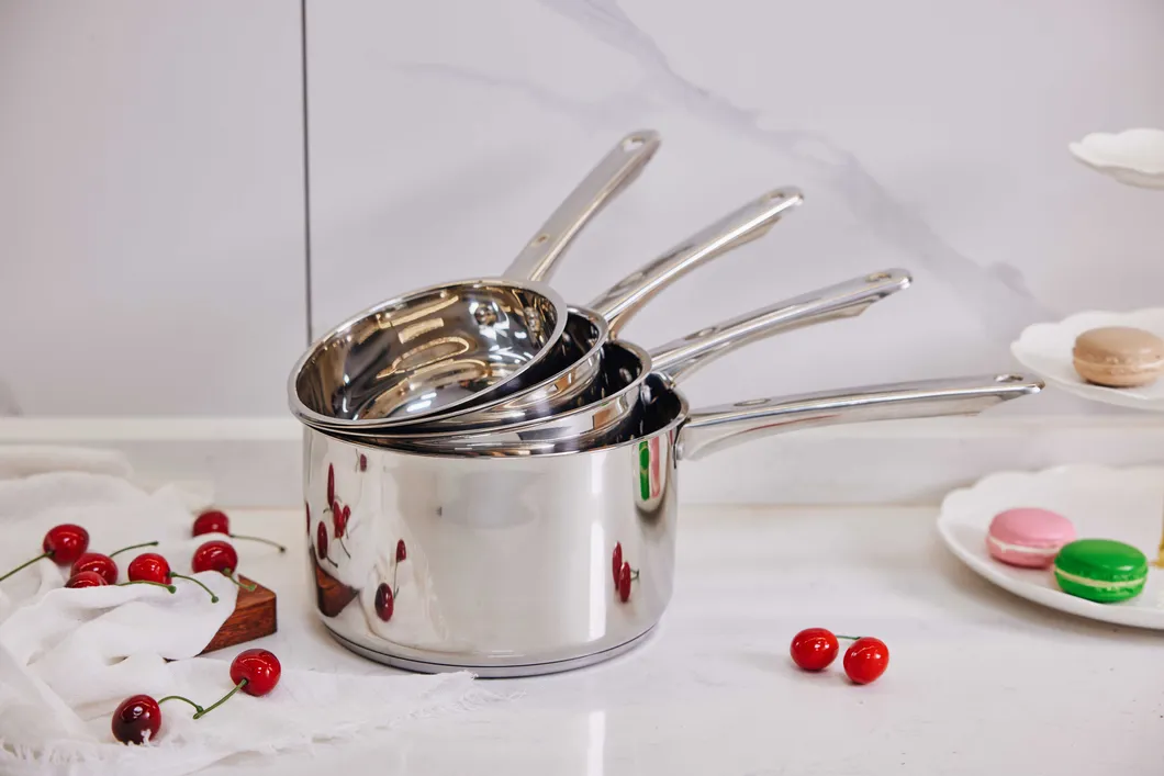 Saucepan Variety 2