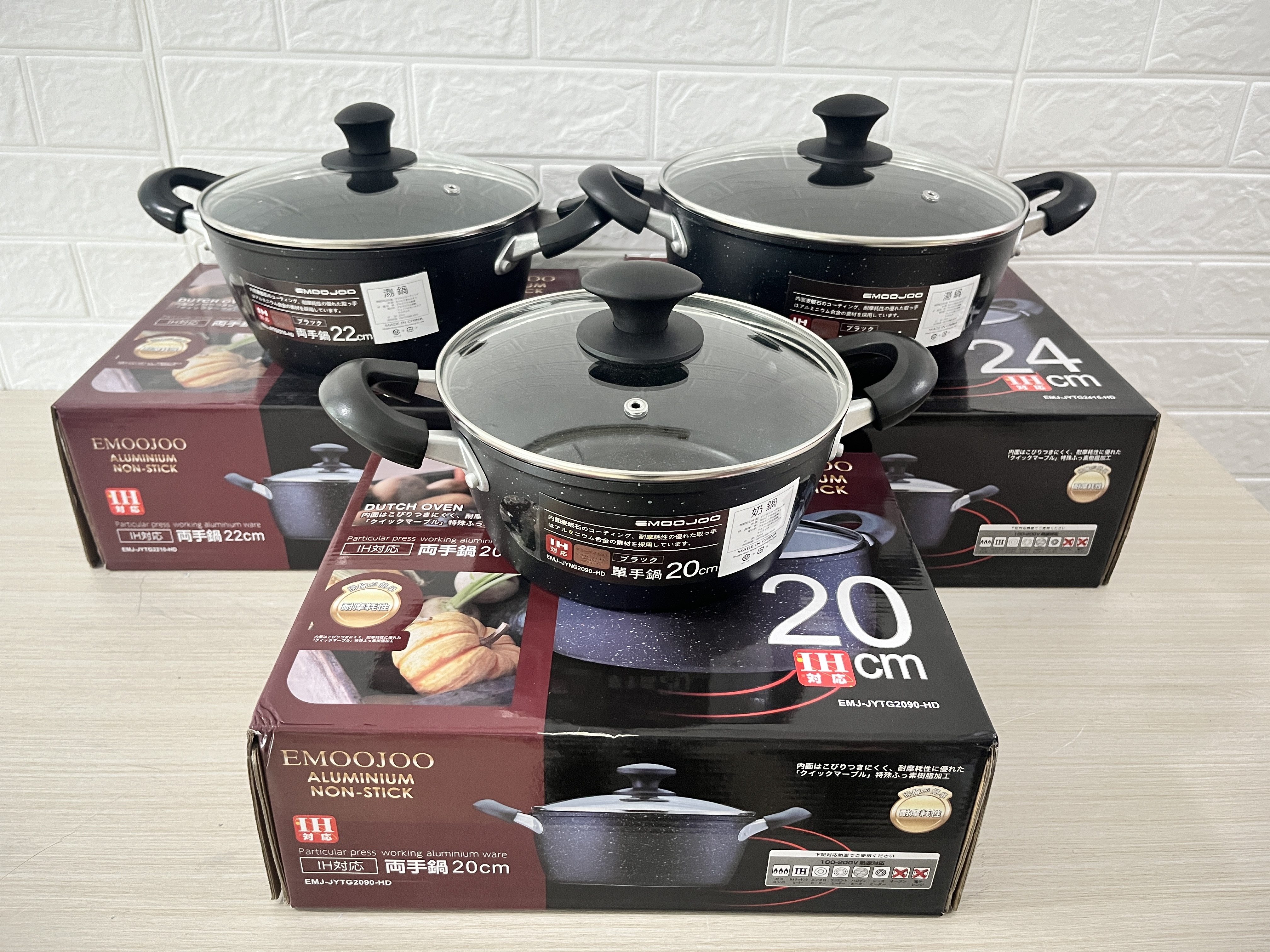 Pot Set Details 1