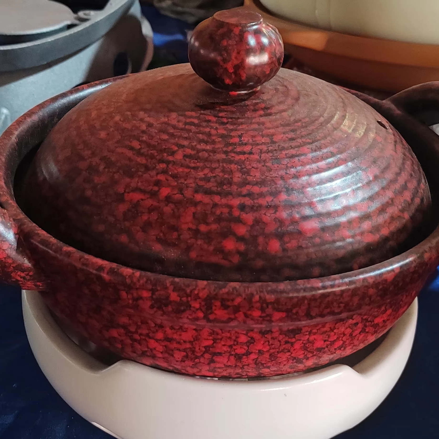 Factory Low-priced Wholesale Customized logo Ceramic Clay Pot Suitable for Cooking Stewed Soup in the Kitchen