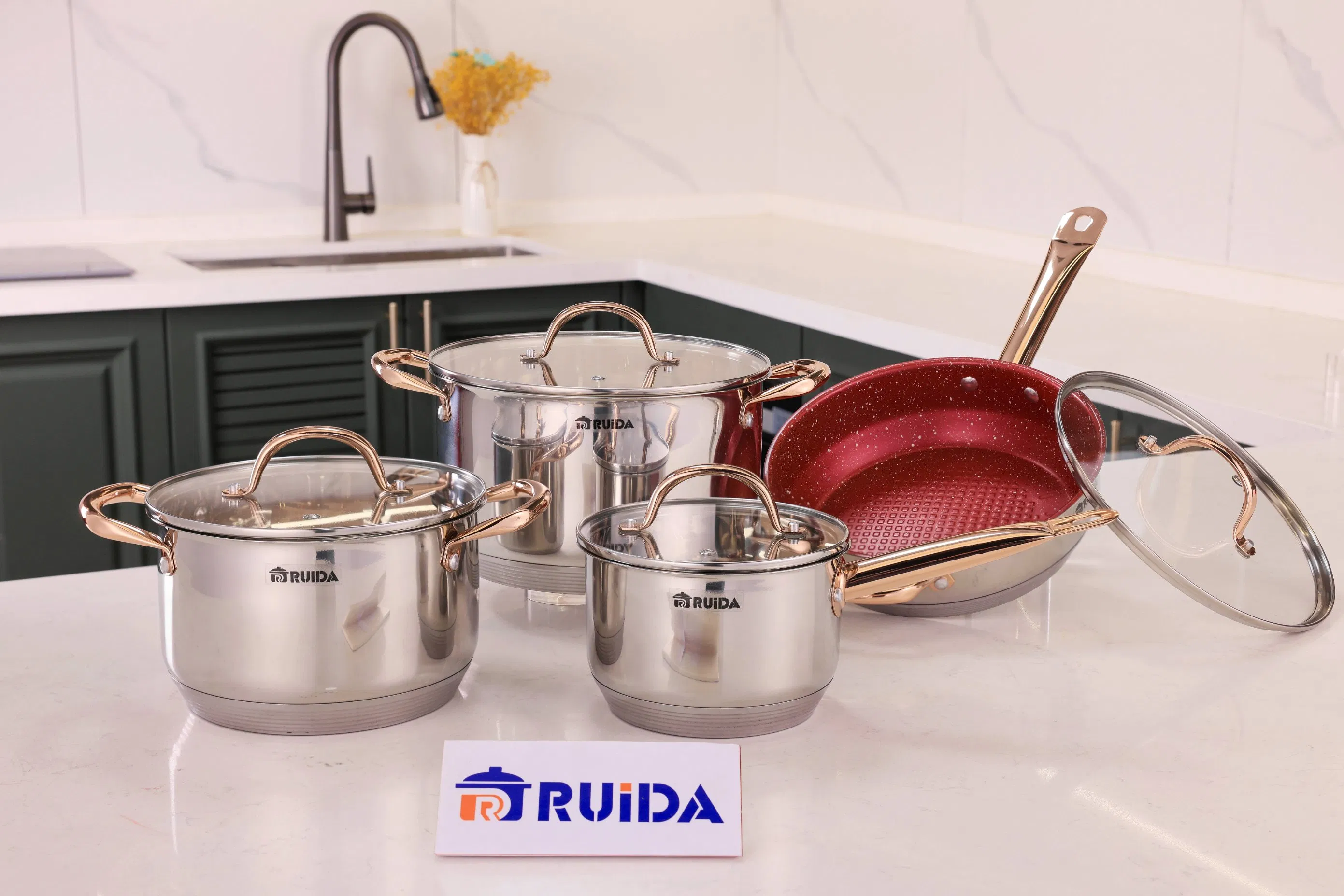 China Factory 8PCS Copper Handle Cookware Set Red Coating Fry Pan