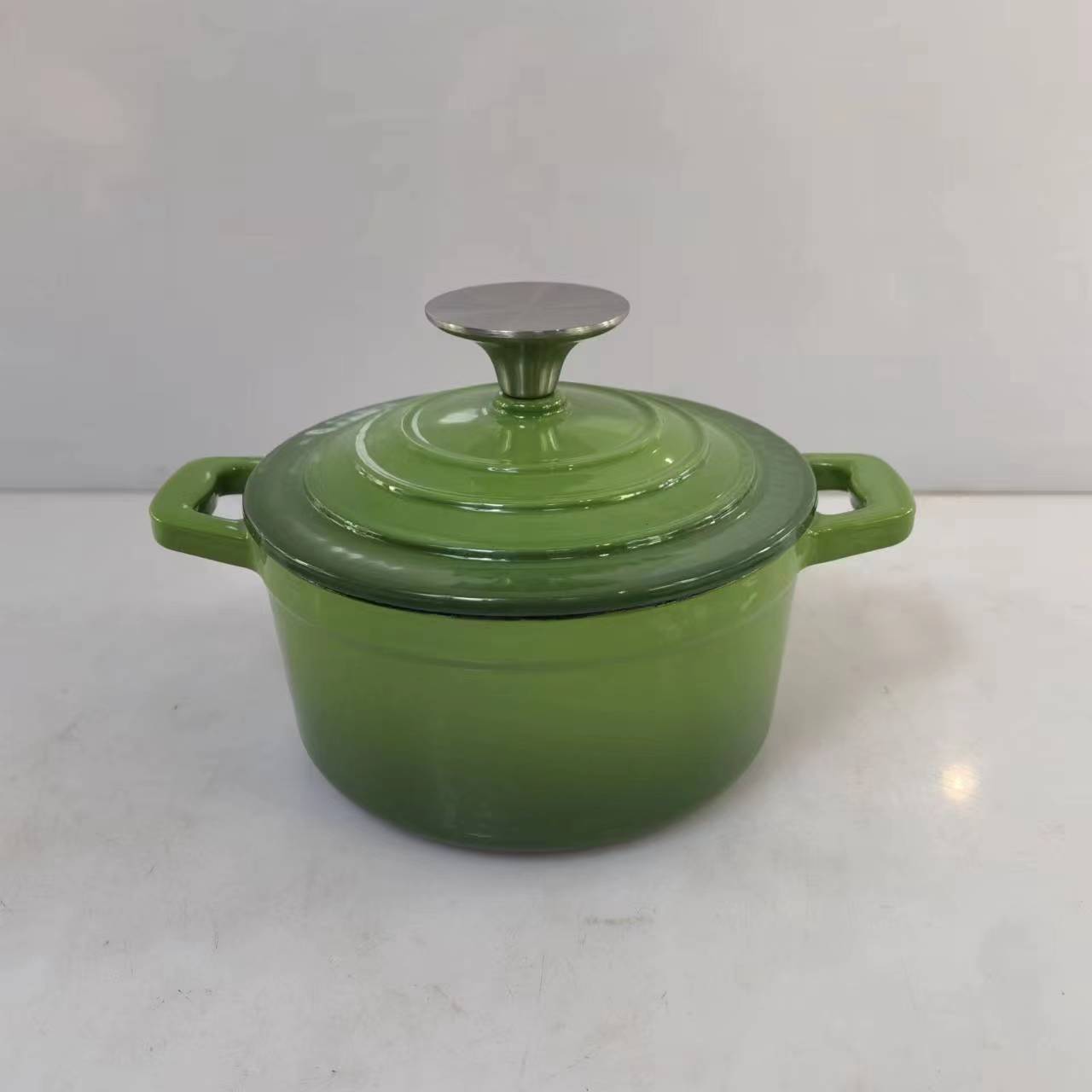 Modern Style Cast Iron Enamel Cookware Set Custom Logo Sustainable Metal with Enameled Coating