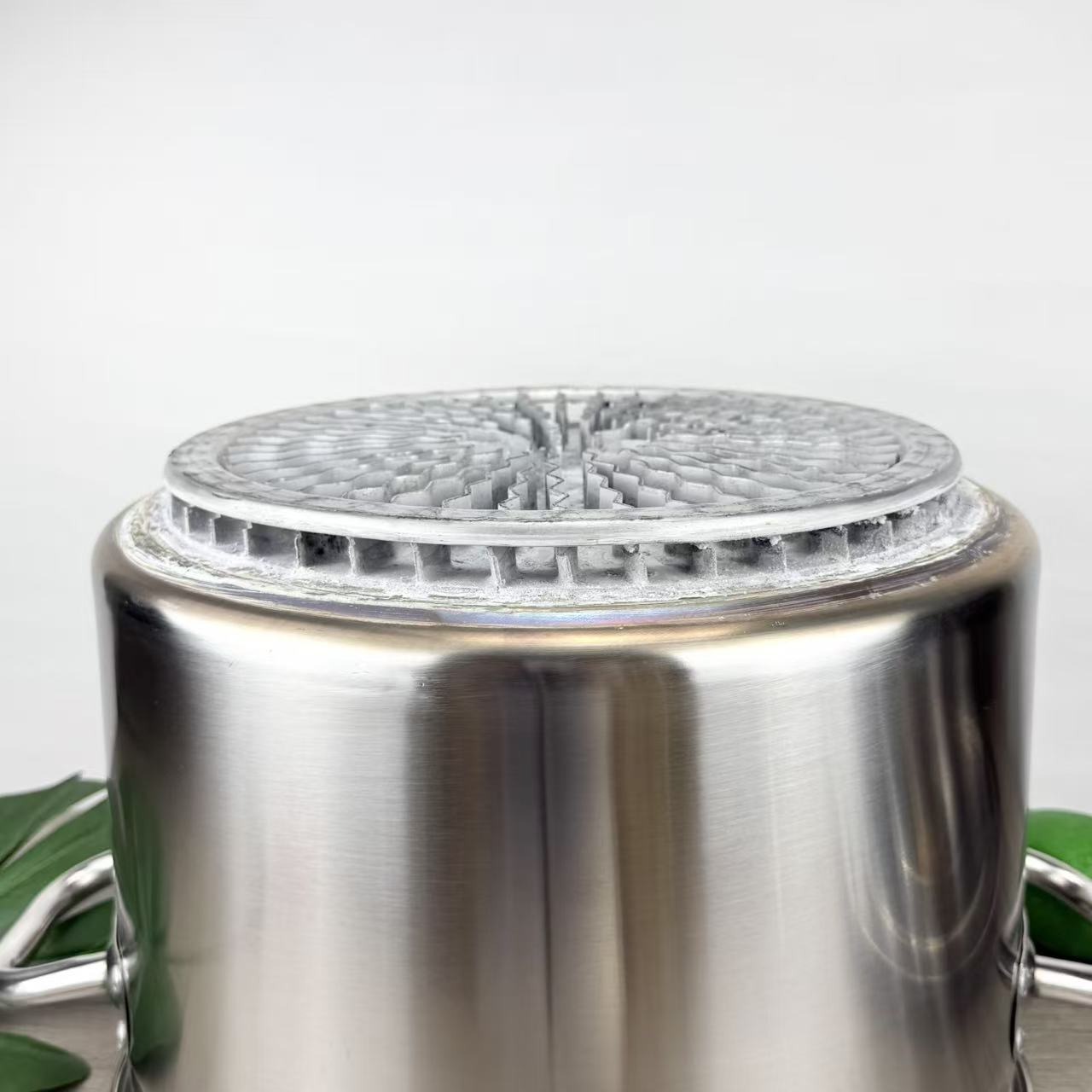 Energy-saving bottom