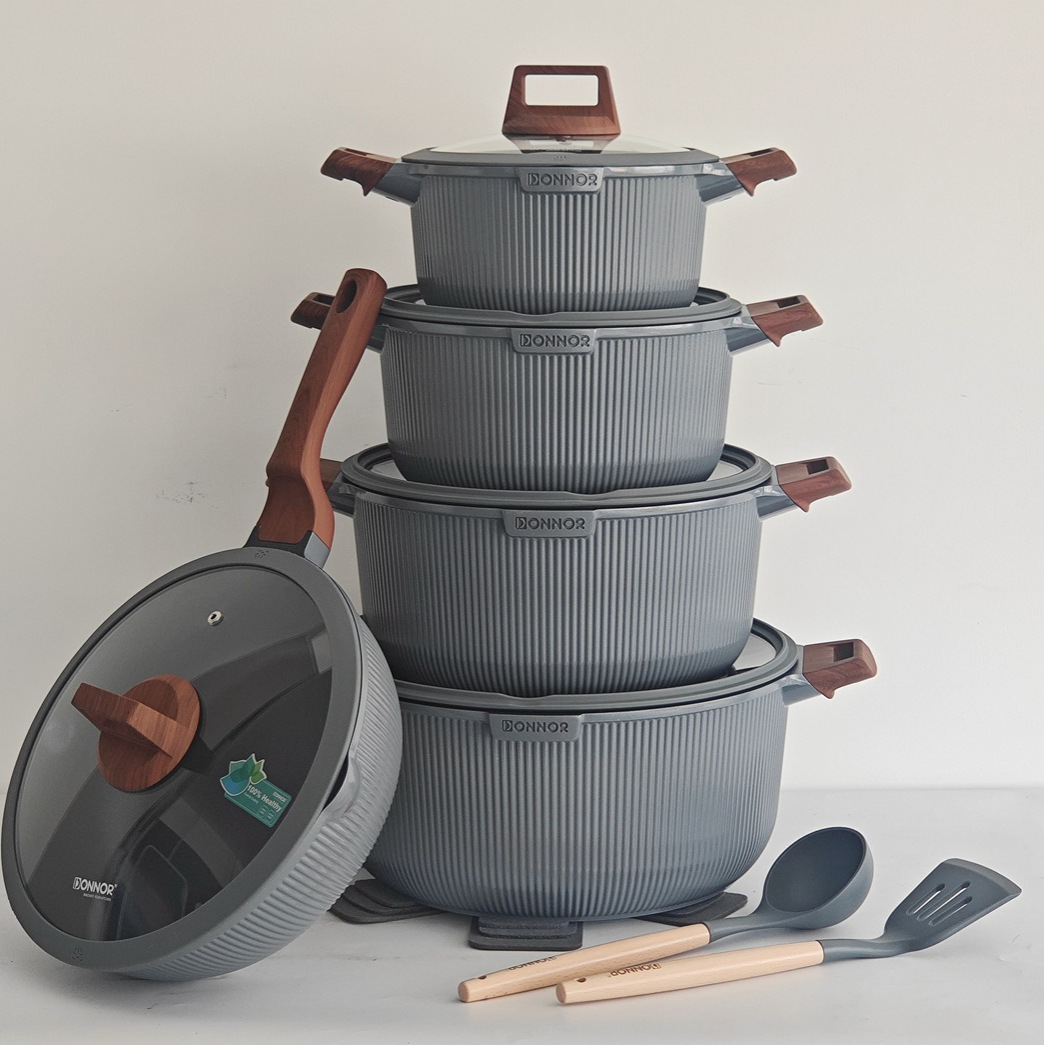 Premium Non-stick Cookware Set with Heat-Resistant Wooden Handles, 15-Piece Kitchen Cookware for Frying, Boiling &amp; Stewing