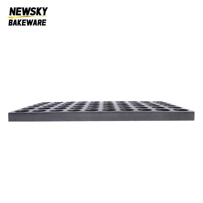 Wholesale 60 Cavity Cupcake Baking Pan Alusteel Food Grade Non-Stick Muffin Bakeware Commercial Bakery Restaurant Oven Safe