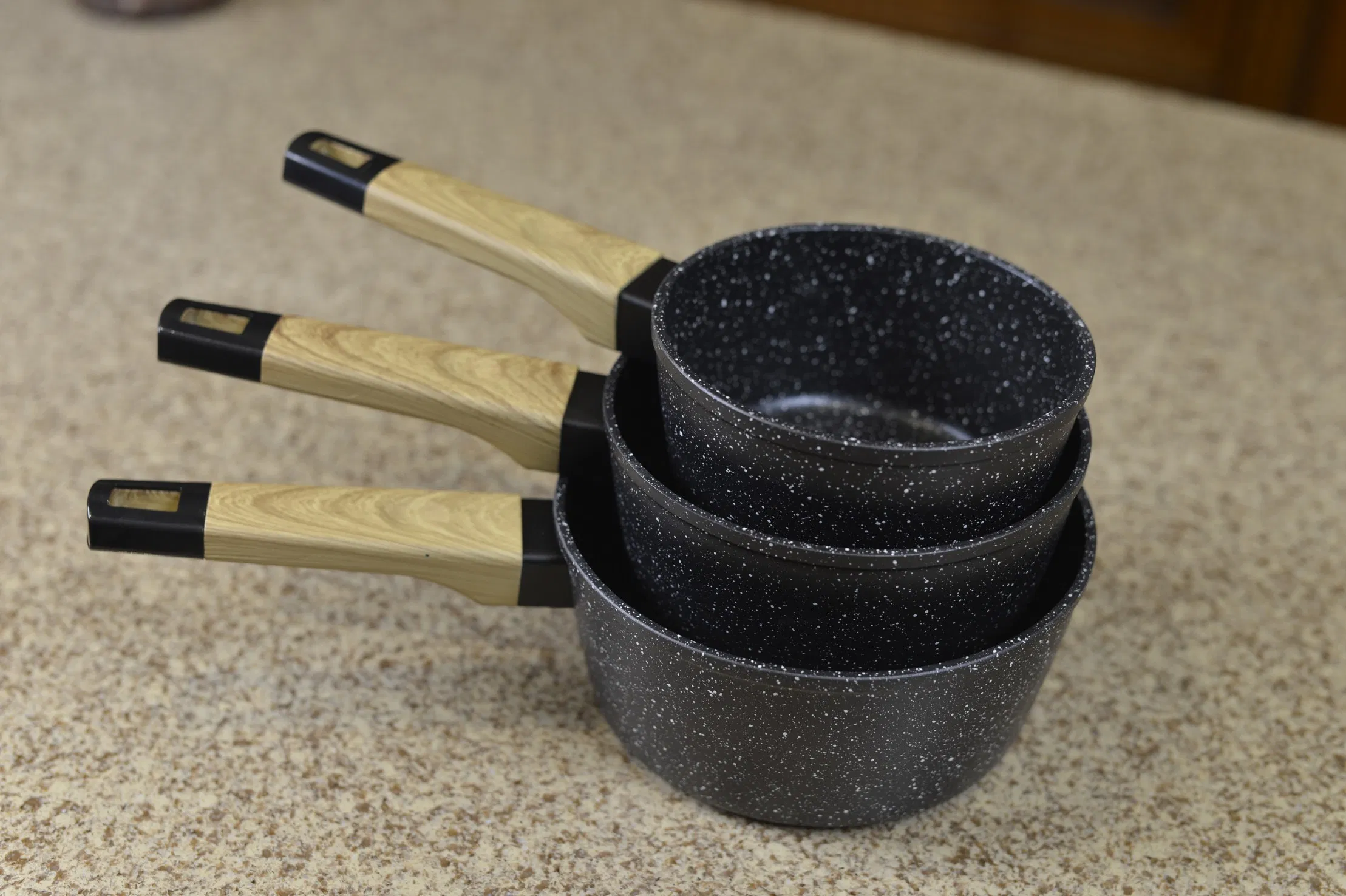 Factory Price 14/16/18cm Aluminum Nonstick Cookware Milk Pot Saucepan