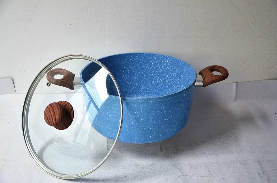6PCS Non Stick Kitchen Utensils Blue Color Marble Ceramic Coating with Wooden Soft Touch Handle Pots and Pans Aluminum Forged Cookware Set with Induction Bottom