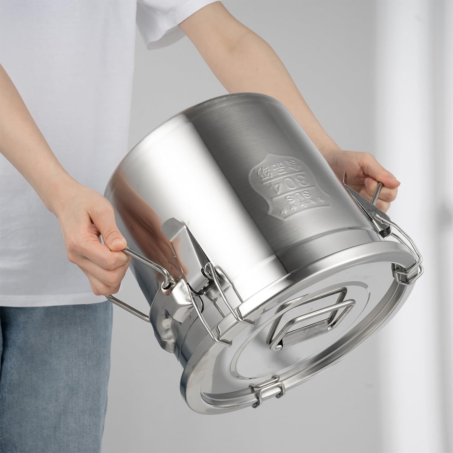 Kitchen 21L Stock Pot Grain Food Storage Container Sealed Bucket Stainless Steel Airtight Canister Container with Carry Handle