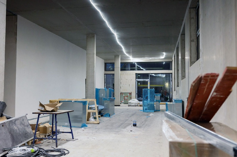 Multi-Functional Rechargeable LED Strip Light for Work Site Safety