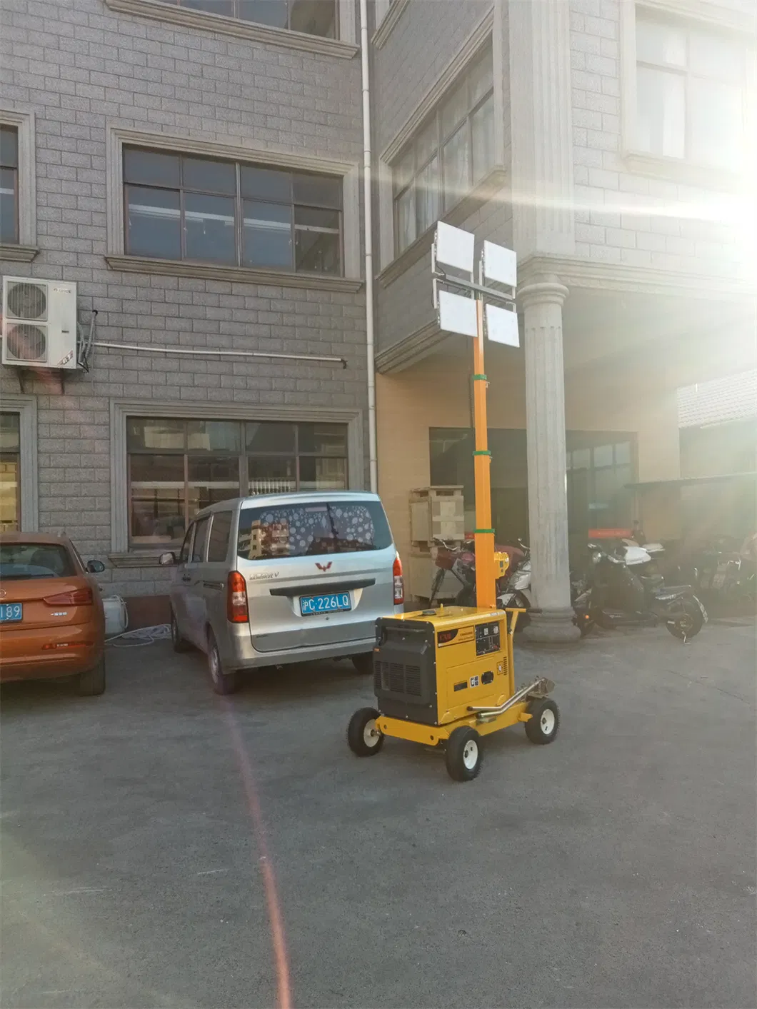 Mobile Tower Light 3