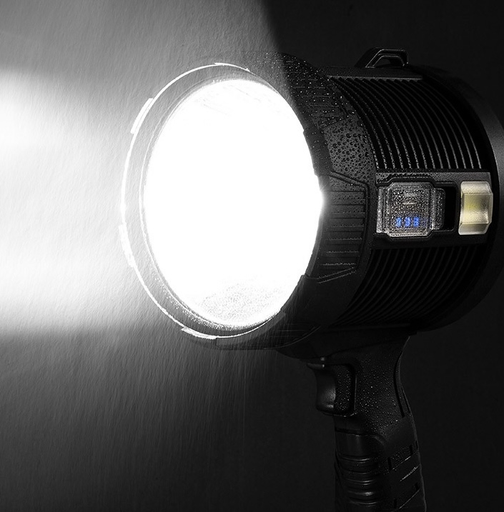 1700 Lumen Profession Torch Lamp Emergency Rechargeable LED Torch Lighting Portable P50 Powerful Camping Hunting Flash Light Long Range LED Flashlight