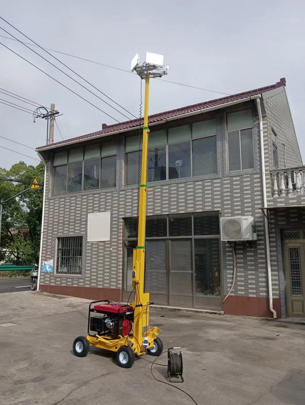 Hydraulic Lifting Rod Emergency Light