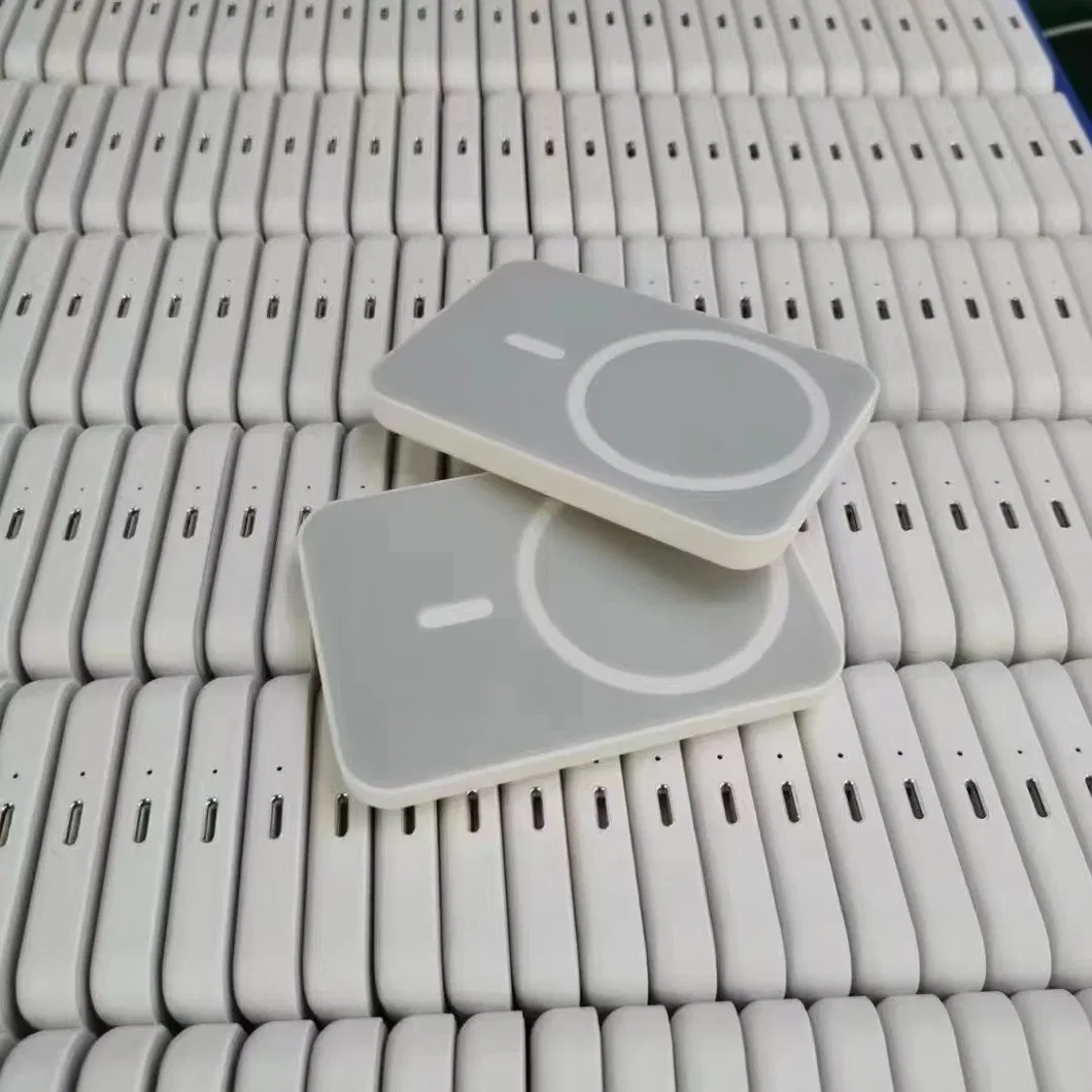 Magnetic Wireless Power Bank 1