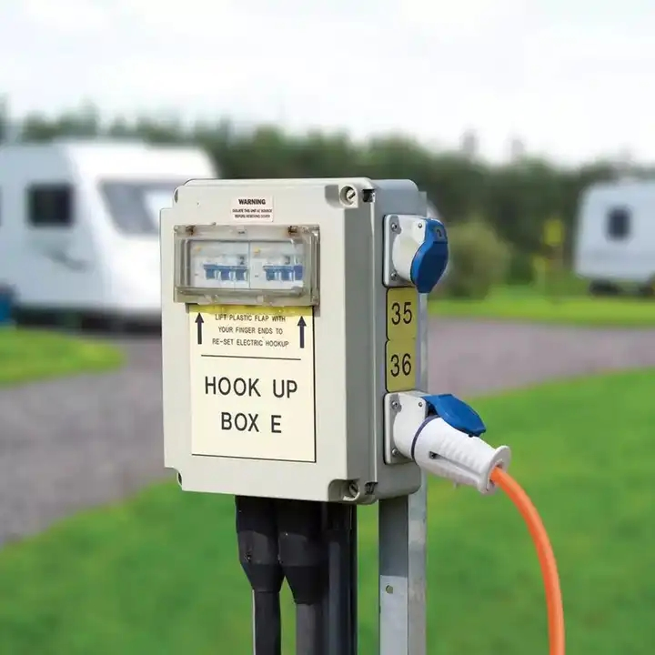 Camping Caravan Electric 3 Way UK Mobile Mains Roller Kit with LED Light and USB Ports 16A 230V 15m H05VV-F 3*1.5mm