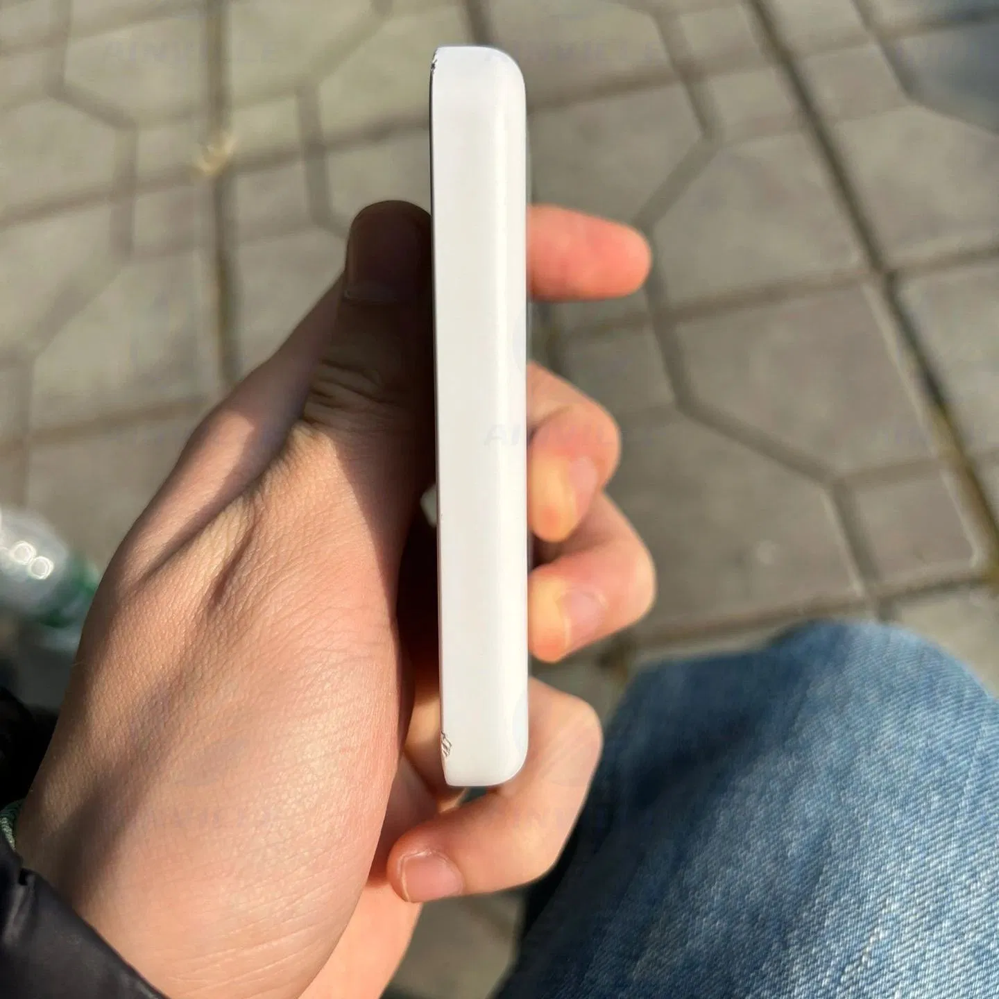 2024 Hot Selling Magnetic Power Bank 3000mAh Mini Portable Battery Pack Accept OEM