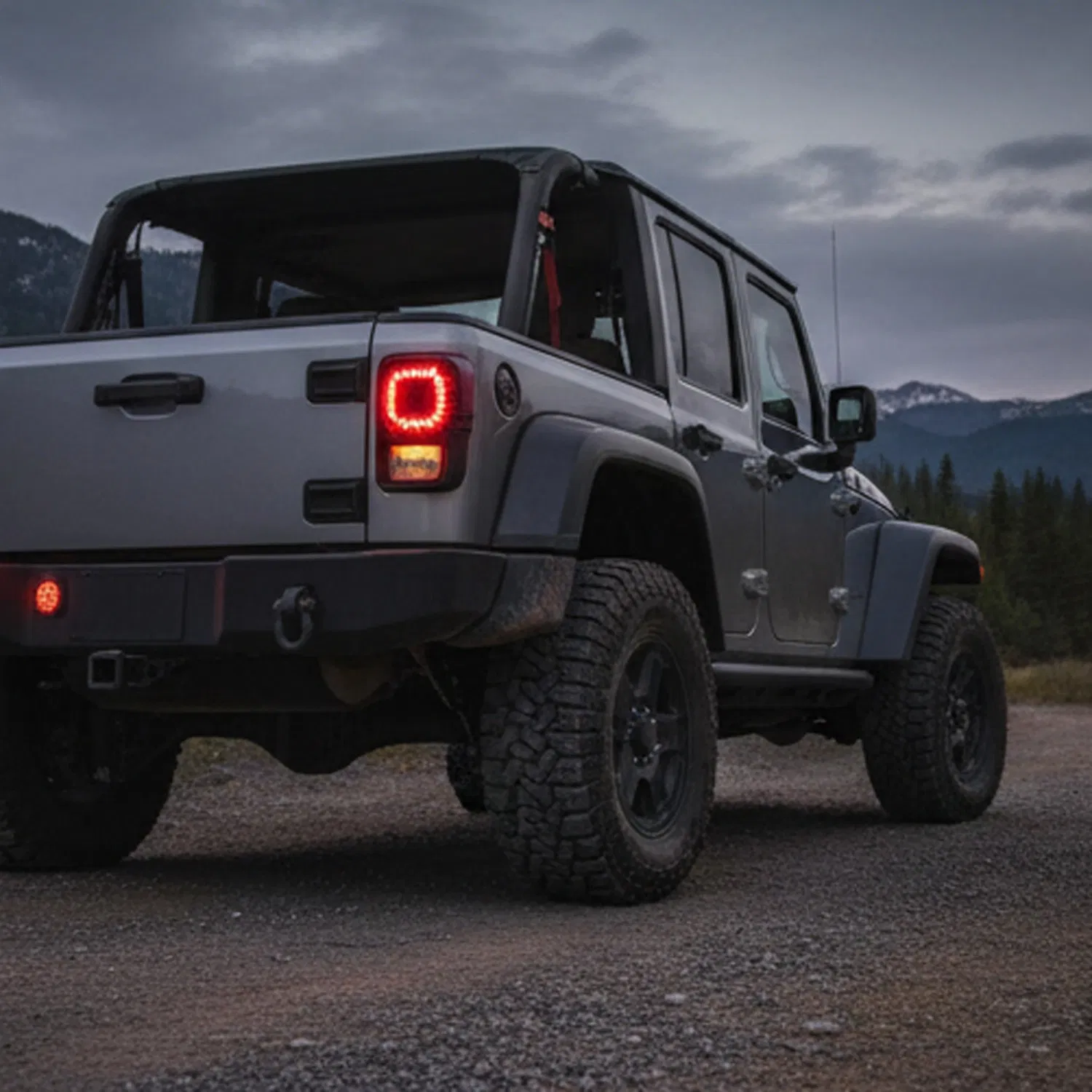 Round Red White 12V/24V LED Model Universal Fitment New Side Marker Light for Trailers Accessory