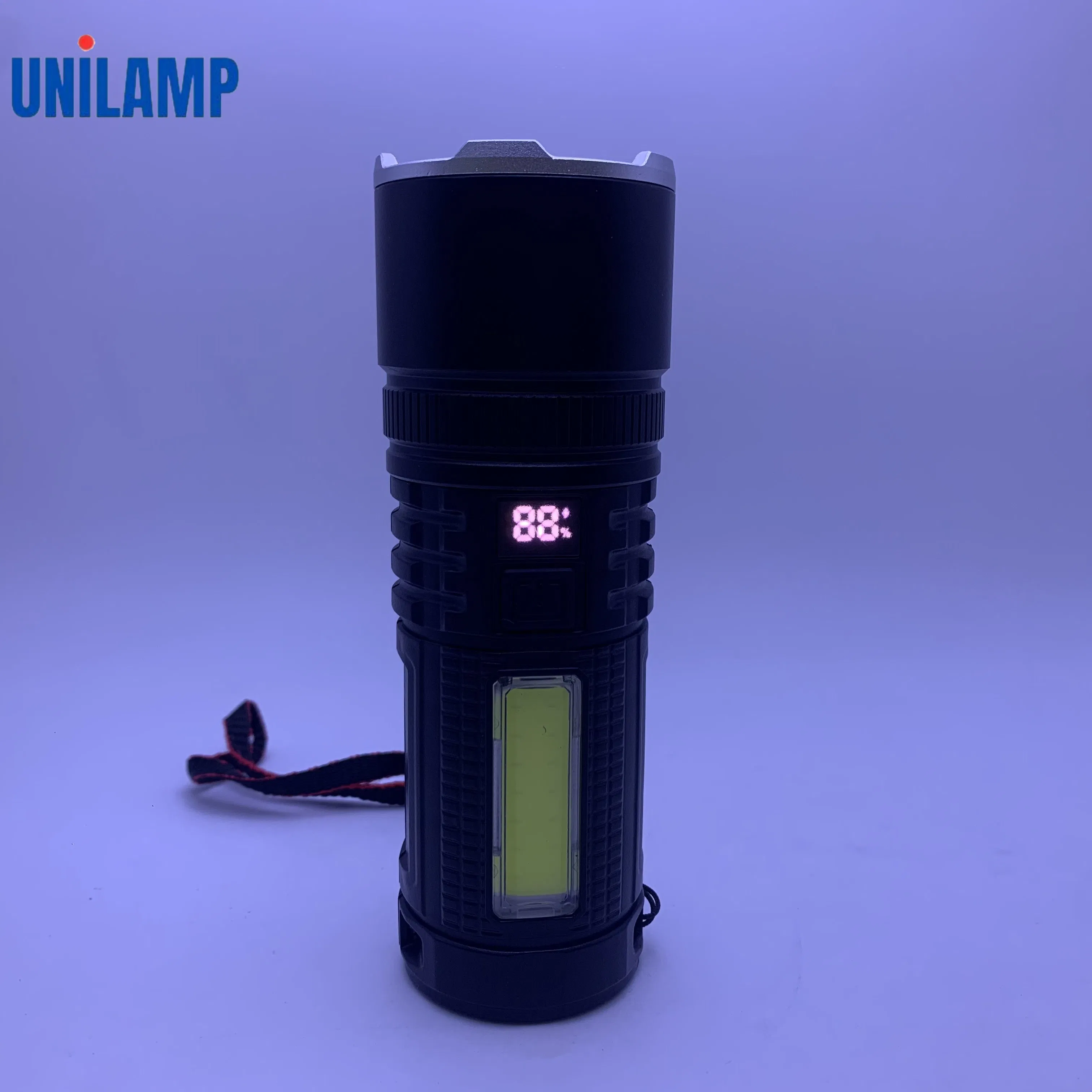 Versatile White Laser Flashlight with Adjustable Zoom Feature