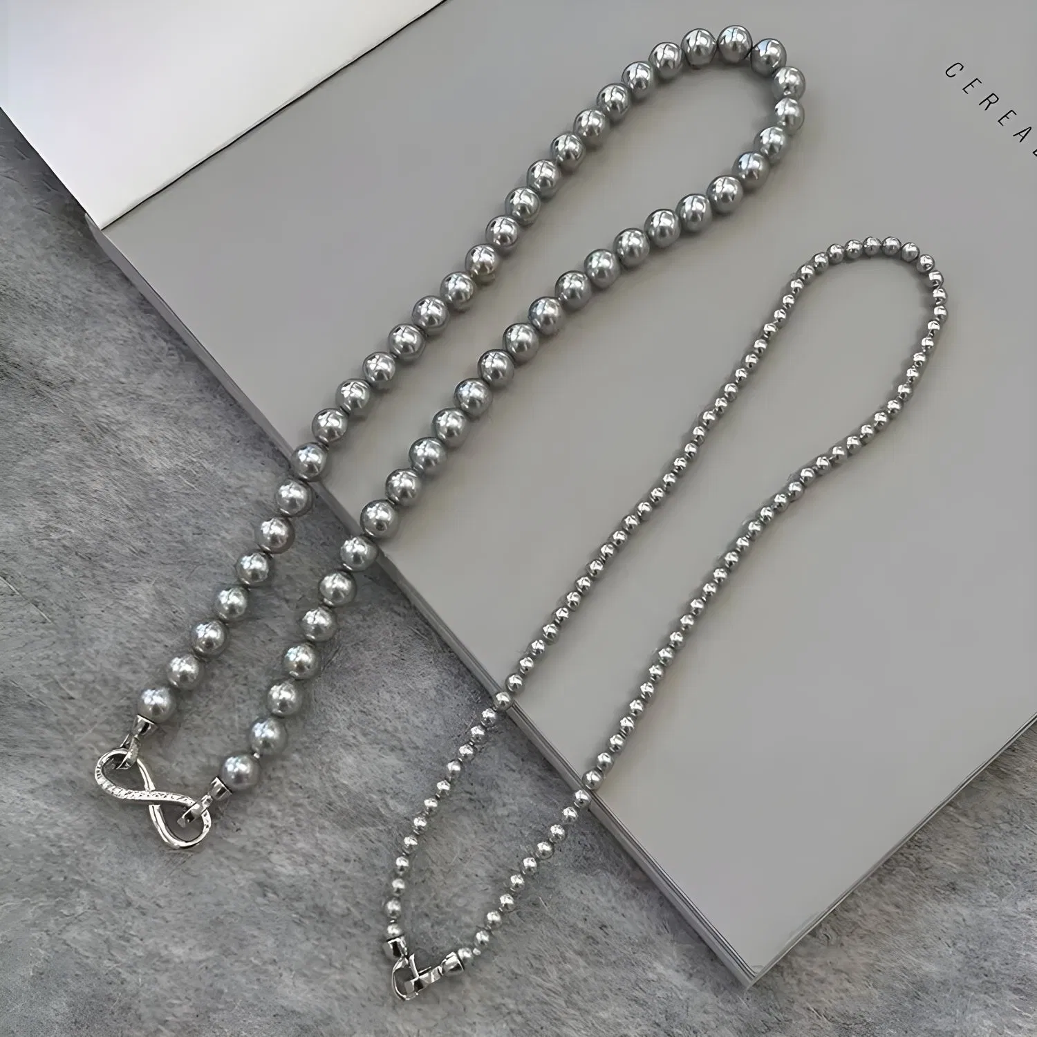 Detachable 8-Shaped Buckle Double-Layer Layered Necklace, Pearl Sweater Chain Light Luxury Collarbone Chain Accessory