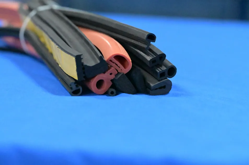 Glass Seal Strip Details