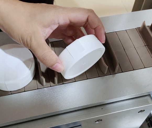 Nicotine Pouches Box Tax Stamp Labeling Machine