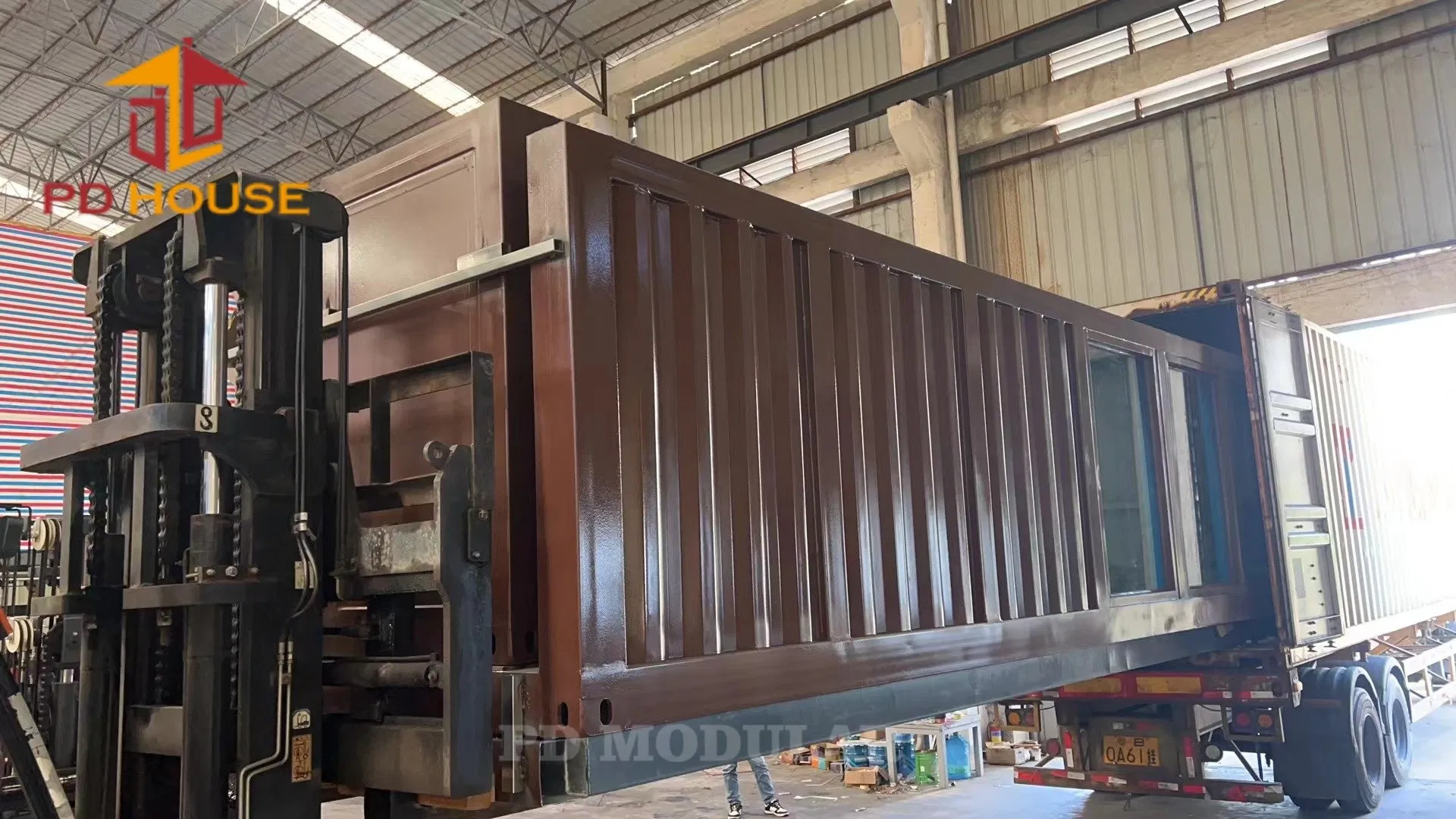 2025 Above Ground Outdoor Steel Aquarium Diving Acrylic Mod Big Pools Converted Shipping Container Swimming Pool