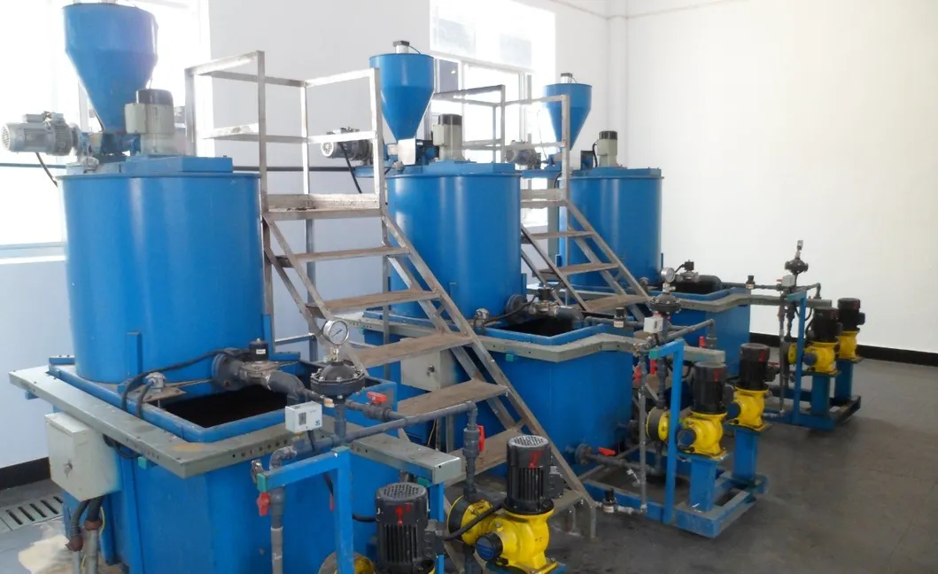 Unidade de adsorção de carbono activado