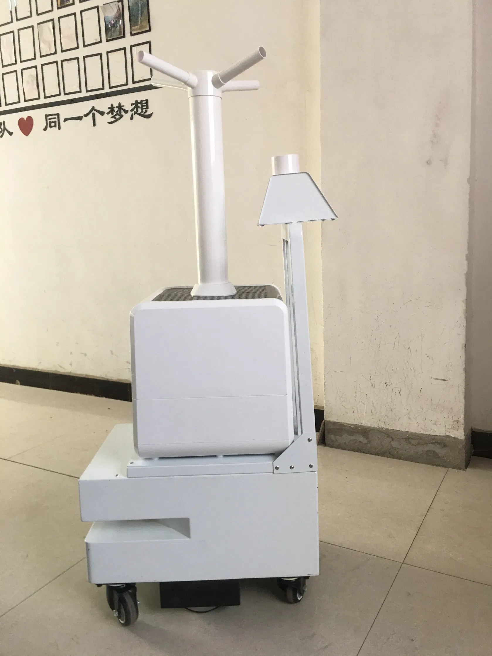 Robô Móvel de Desinfecção por Spray Automatizado