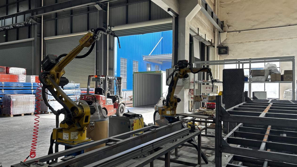 Robot Welding Machine