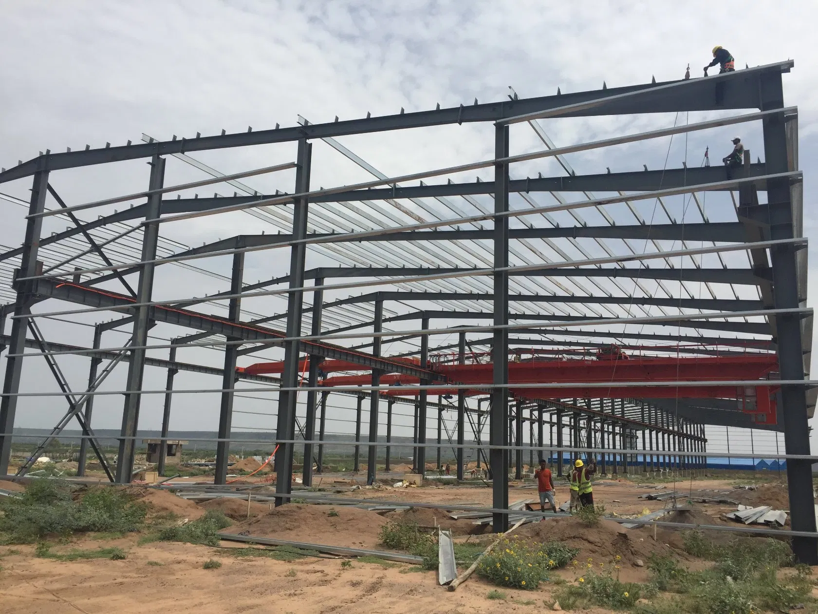 Heavy-Duty Steel Frame Storage Hangar for Efficient Organization