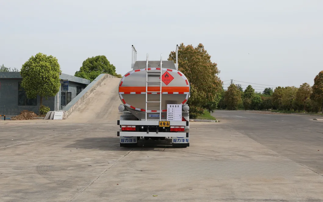 Refueler Truck Photo 8