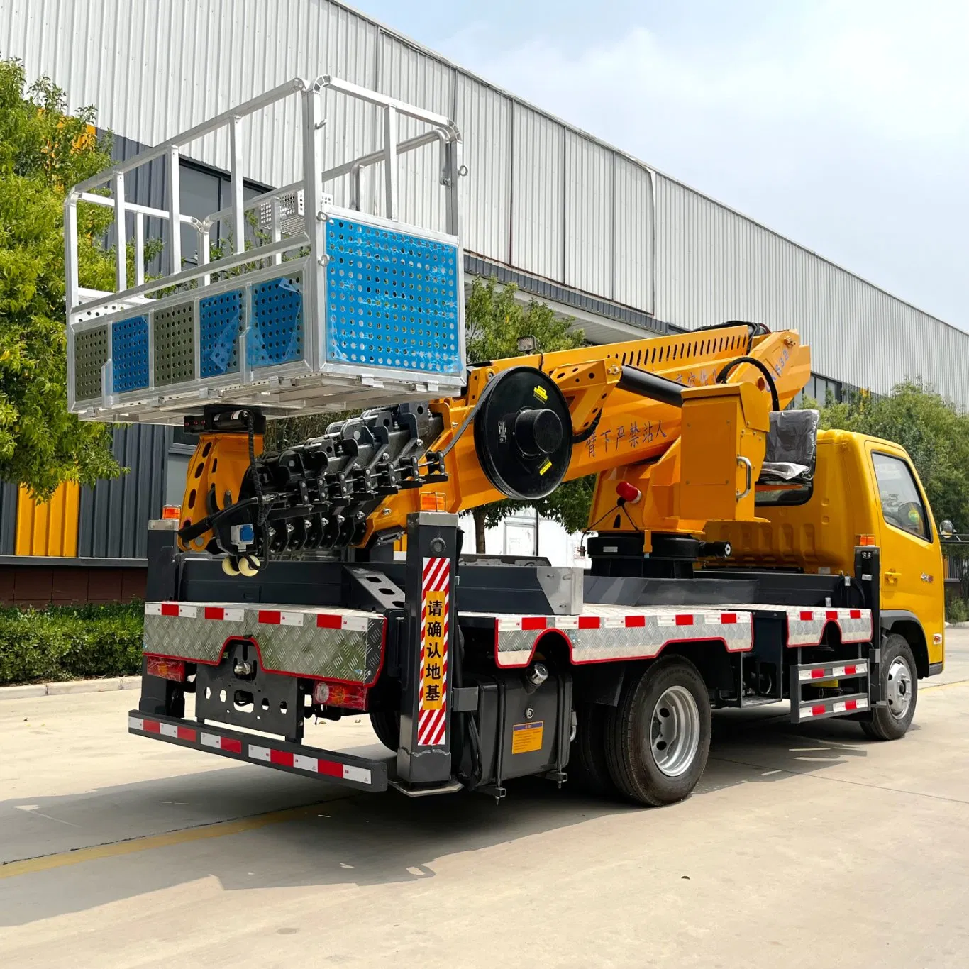 All Weather Aerial Work Platform Truck with Enclosed Cabin and Heating System for Cold Climate Operations