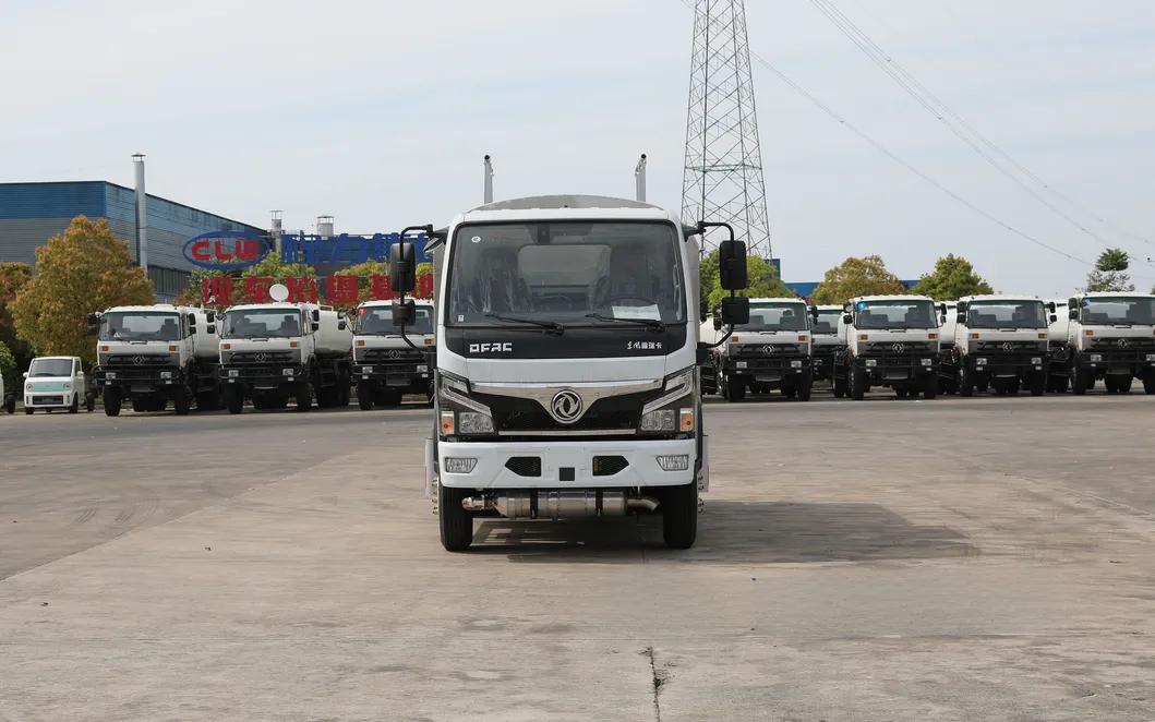 Refueler Truck Photo 1