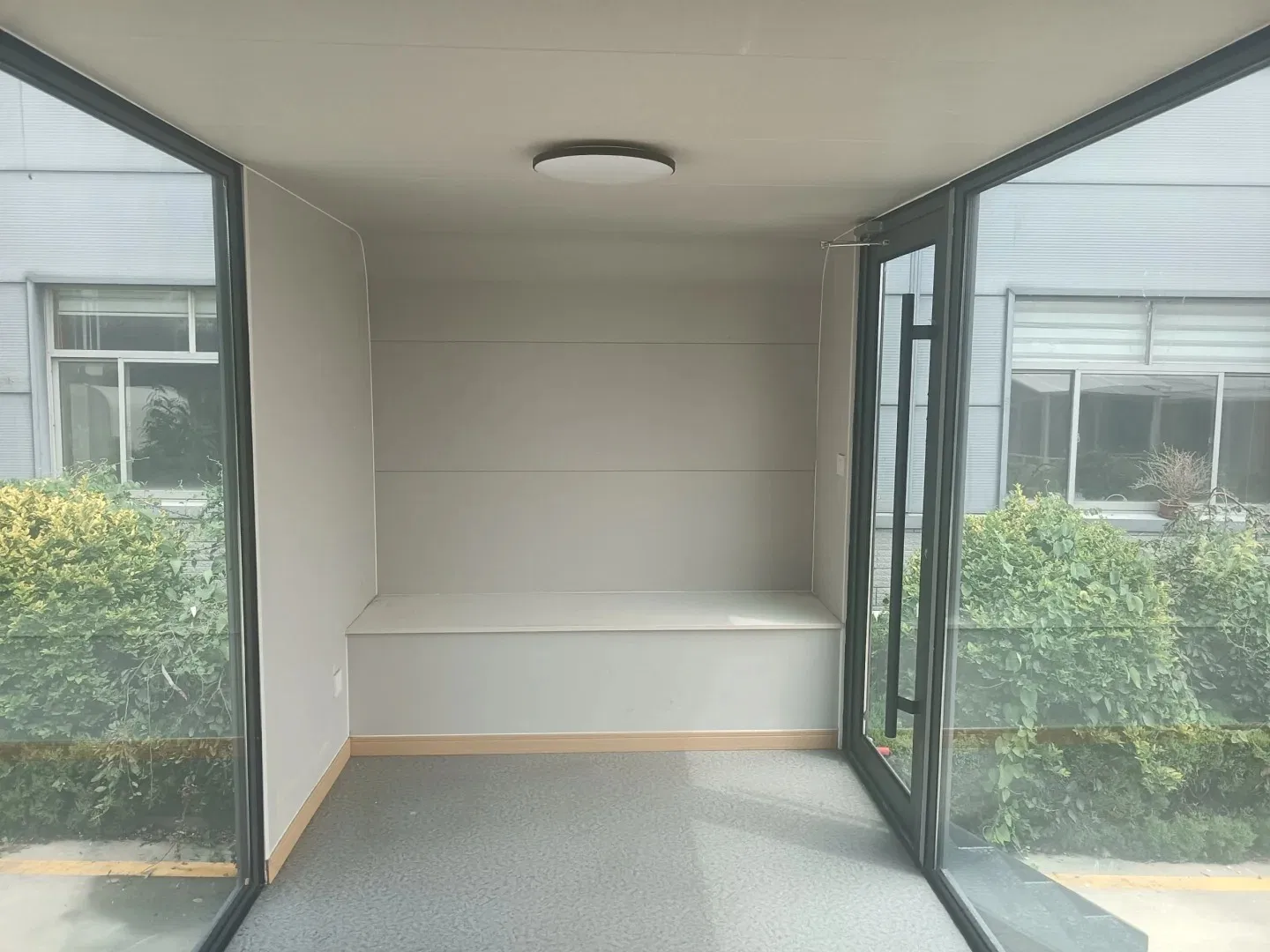 Wholesale Price Expandable Modular Ready Made Apple Cabin with Acoustic Insulation for All-Season Comfort