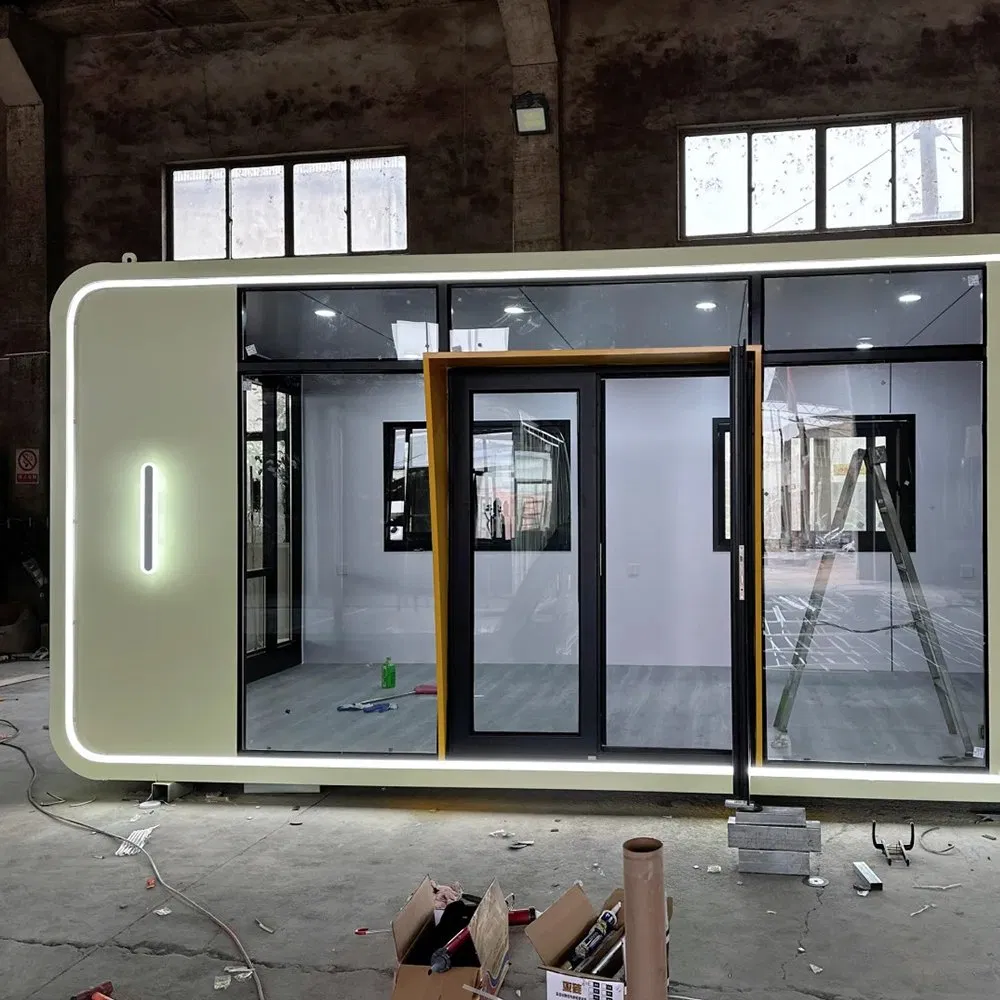 Assembly Modern Style Detachable Portable Modular Apple Cabin for All-Season Comfort