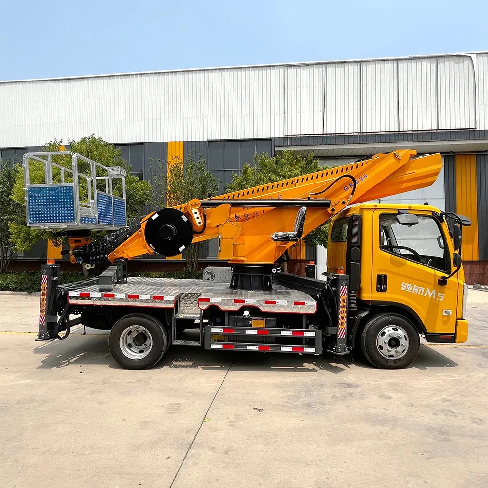 All Weather Aerial Work Platform Truck Enclosed Cabin Heating System Cold Climate Operation