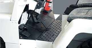 Diesel Engine Powered Aviation Baggage/Luggage Towing Equipment