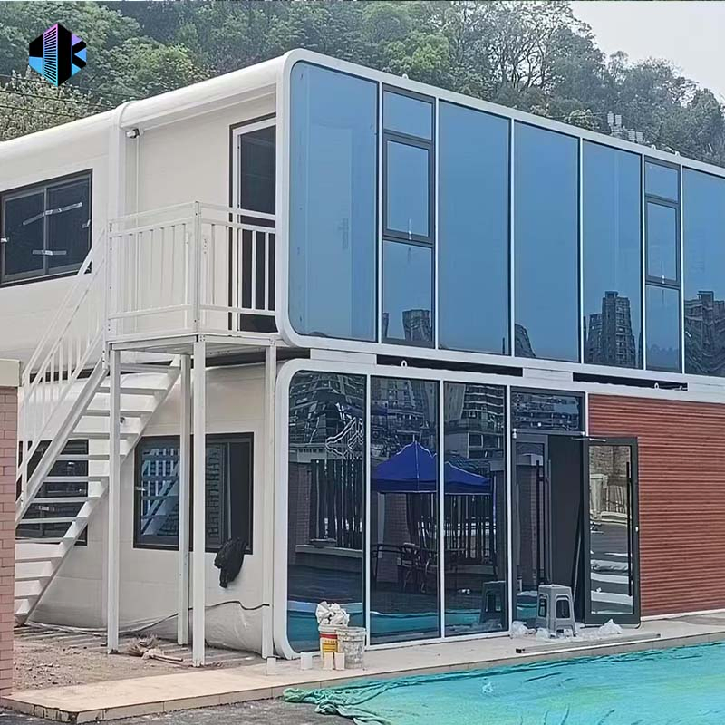 Prefabricated Apple Capsule Cabin for Instant Camp Setup and Four-Season Comfort