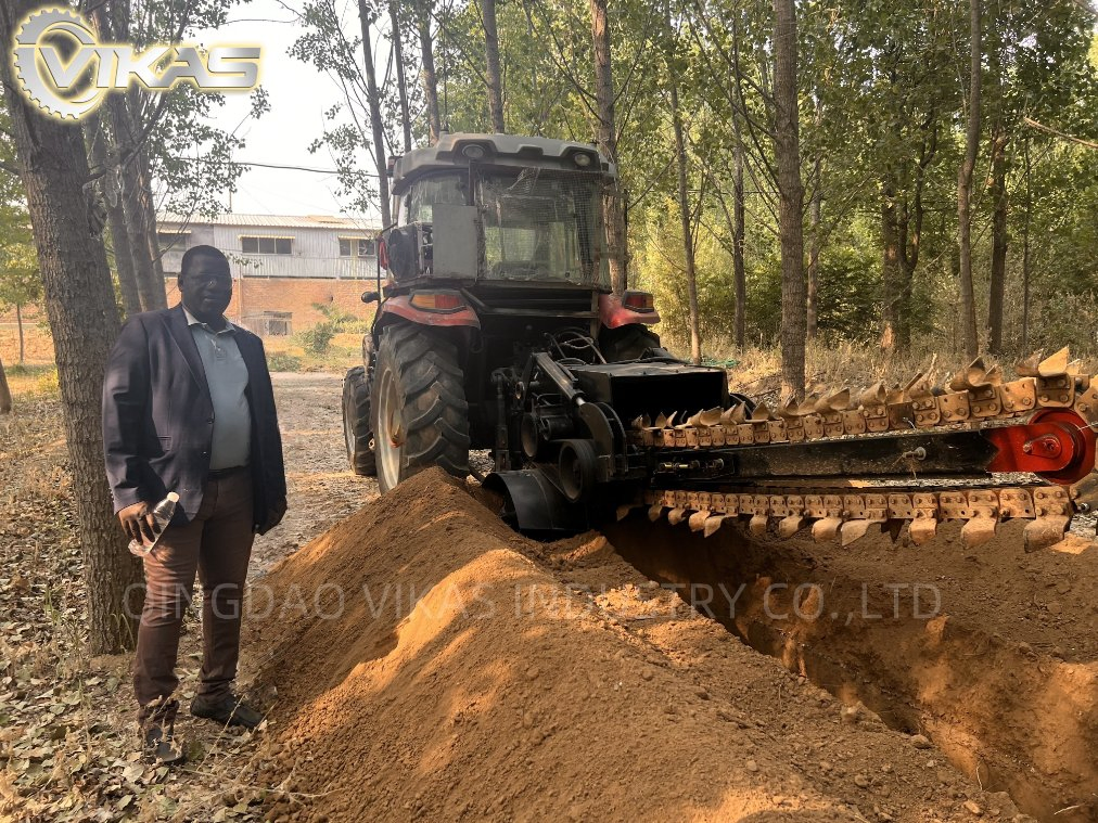 Zanjadora 3-Point Tractor Mounted Pto Single Ditch Ditching Pipeline Disc Double Farmland Saw Farm Chain Trencher for Burying Trenching Water Pipe and Cable