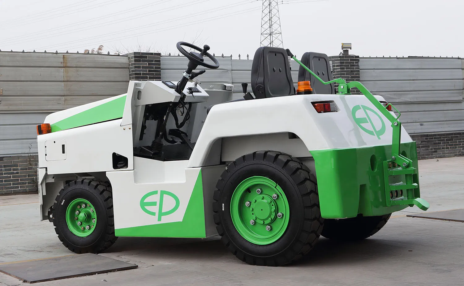 3.5 Ton Gse Diesel Engine Powered Aircraft Towing Tractor Ground Support Equipment