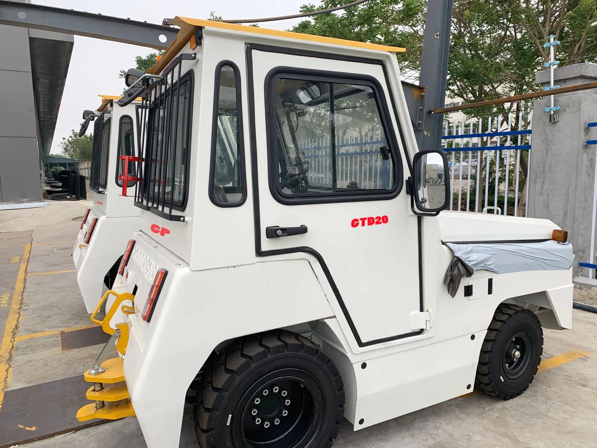 Gse Ground Support Equipment Aircraft Tugs Baggage Towing Tractor